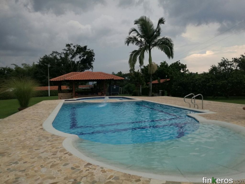 Finca espectacular para que pases tu fin de semana - Finca en Pereira, Risaralda